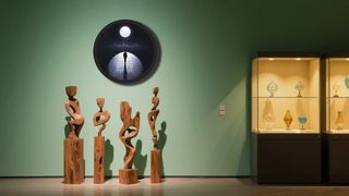 Circular Screen - Breaking the Monotony of Rectangular Digital Signage